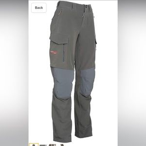 Sitka Women’s Timberline Pants 27 with Sitka belt.